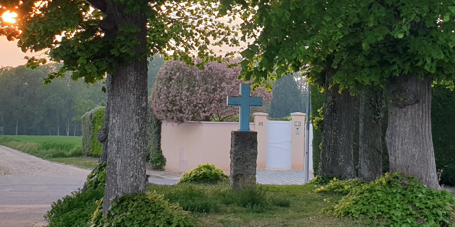 Croix bleue paysage